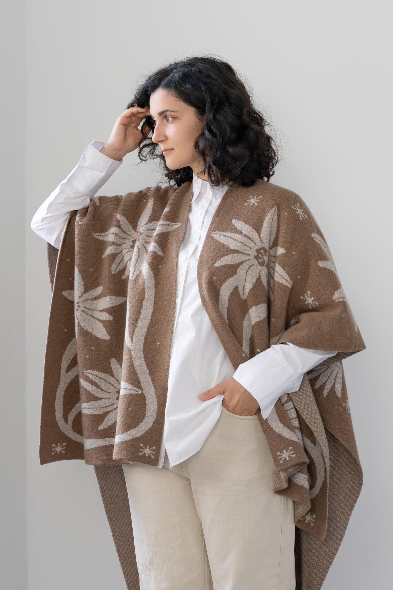 Poncho Story Maro