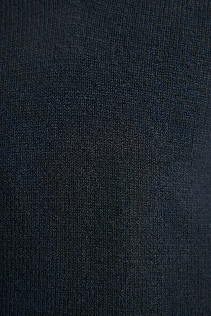 Vesta Elin Negru