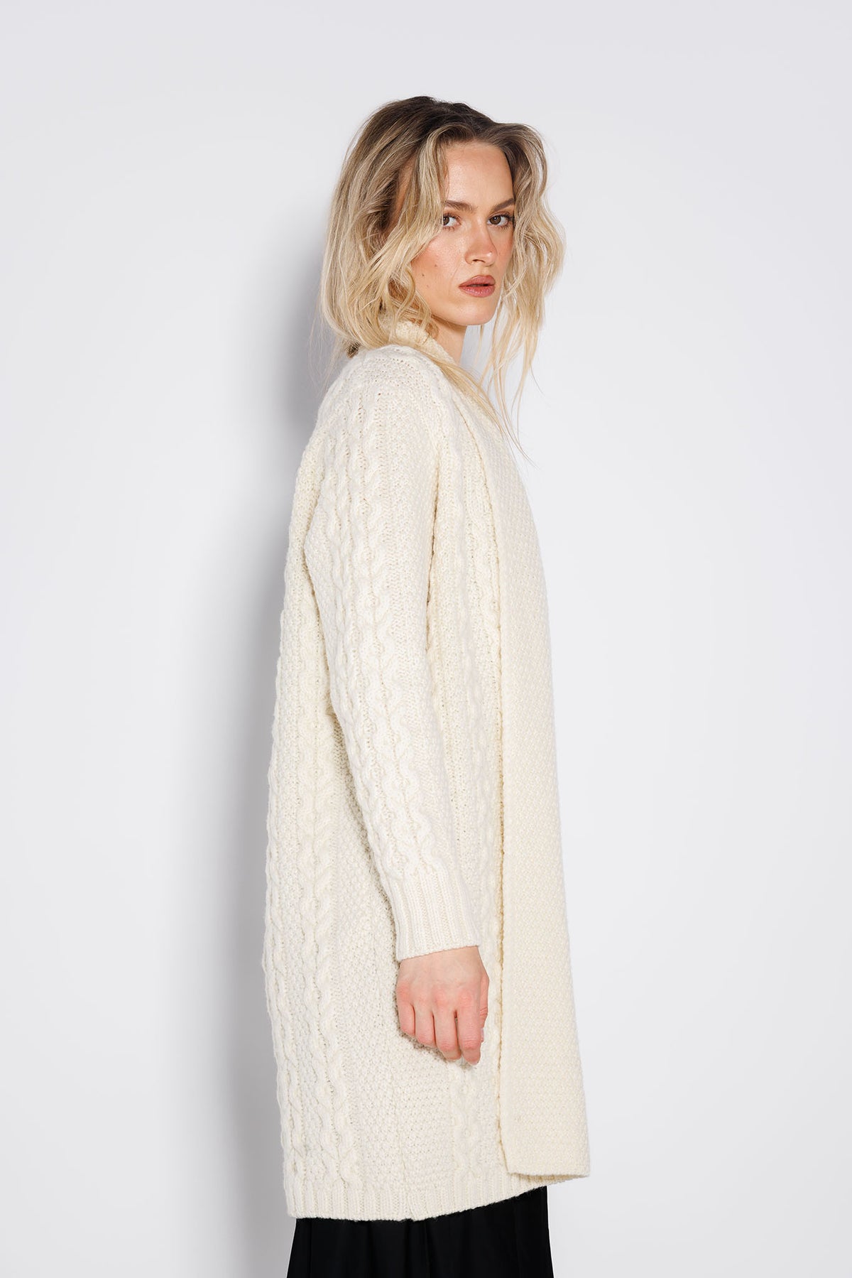 Cardigan Aria Alb